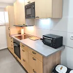 Komplettes Mit Separatem Eingang