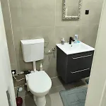 Komplettes Mit Separatem Eingang Apartament *