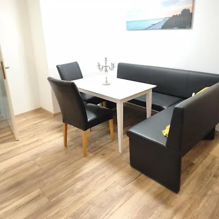 Apartmán Komplettes Mit Separatem Eingang *