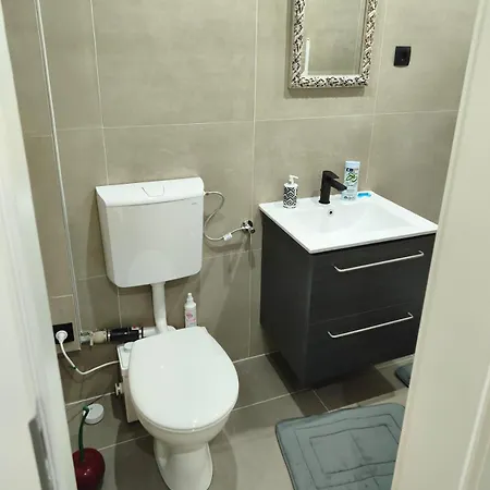 Komplettes Mit Separatem Eingang Apartmán *