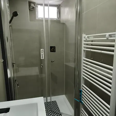 Apartmán Komplettes Mit Separatem Eingang