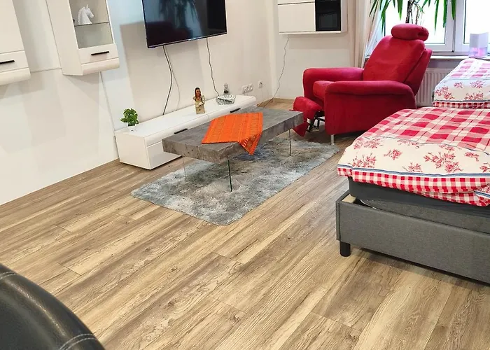 Komplettes Mit Separatem Eingang