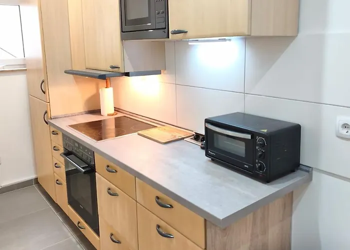 Komplettes Mit Separatem Eingang